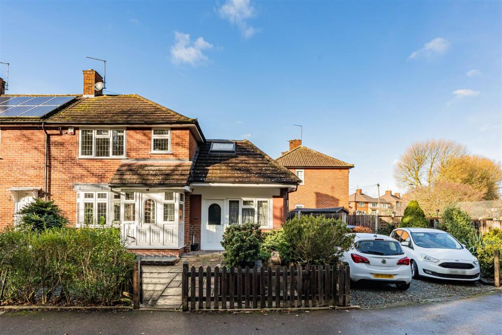Main image of property: Hornbeam Grove, Chingford