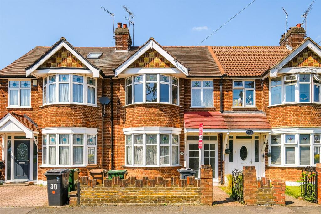 3 bedroom terraced house for sale in Woodview Avenue, Chingford, E4