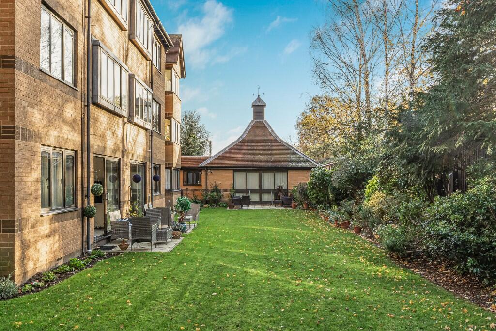 Main image of property: High Road, London, E18