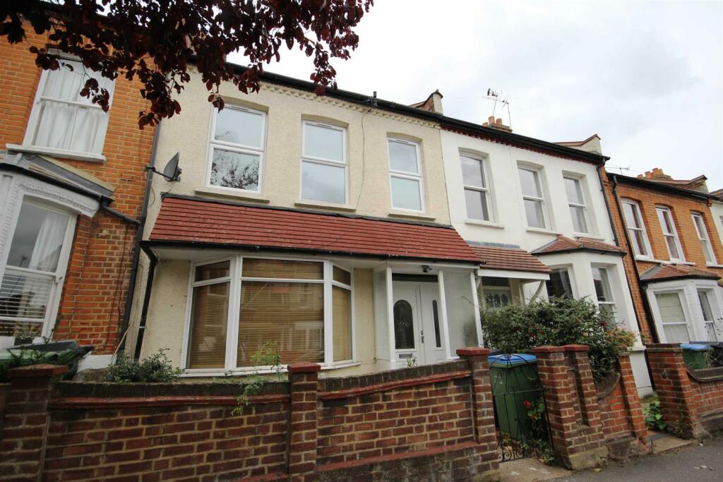 Main image of property: Pearl Road, Walthamstow, E17