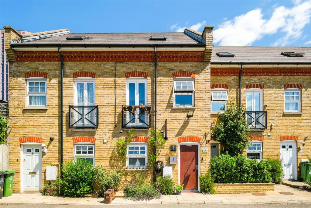 Main image of property: Glen mews