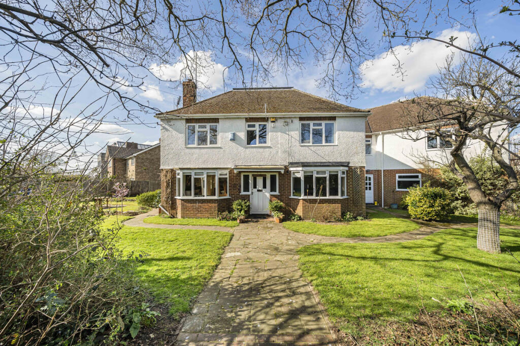 Main image of property: Evans Lane, Kidlington, OX5