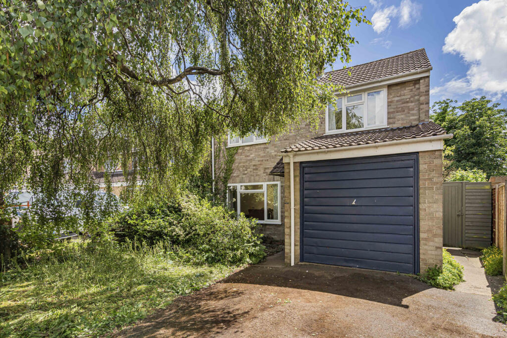 Main image of property: Exeter Road, Kidlington, OX5