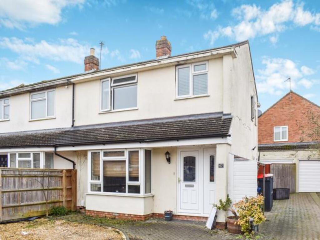 Main image of property: Exeter Road, Kidlington, OX5