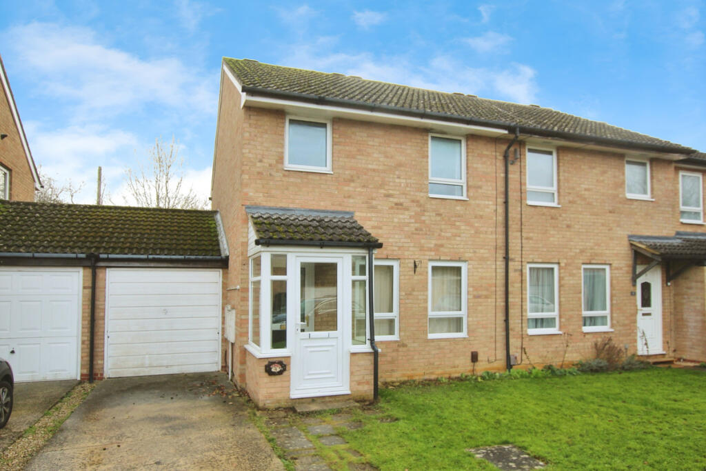 Main image of property: Broad Close, Kidlington, OX5
