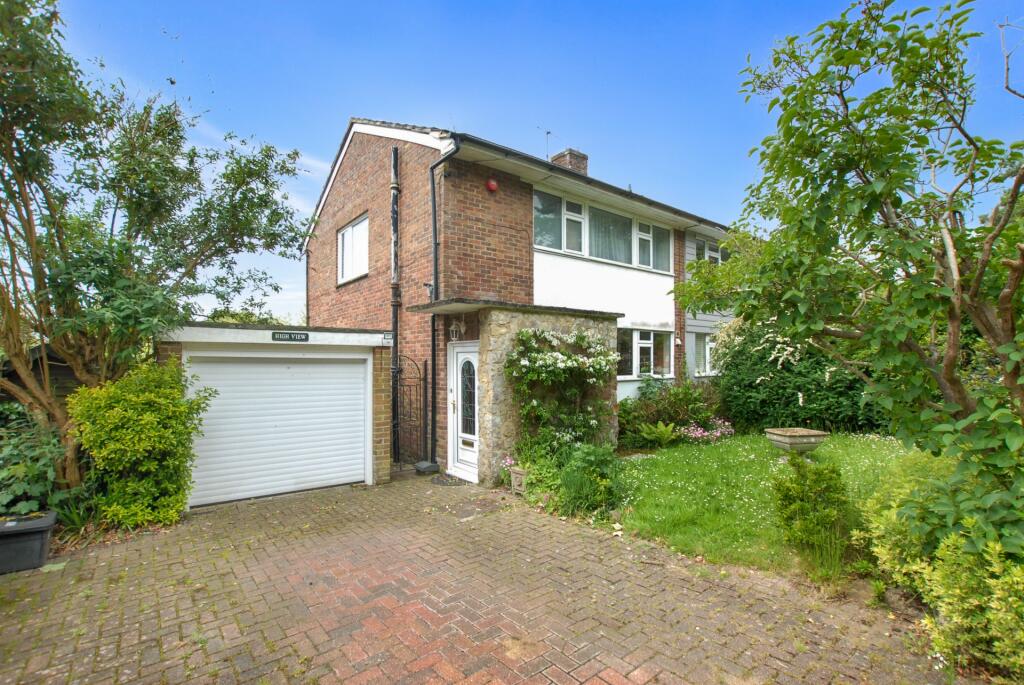 3 bedroom semidetached house for sale in Cannongate Road, Hythe, CT21