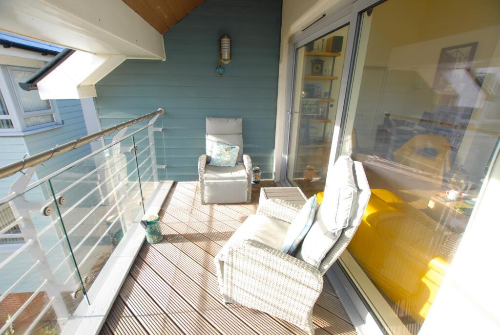 Additional property image - Moncrieff Gardens, Hythe, CT21