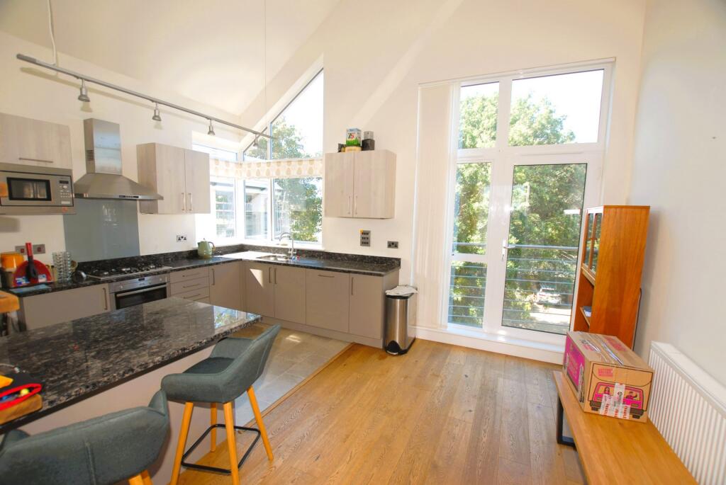 Additional property image - Moncrieff Gardens, Hythe, CT21