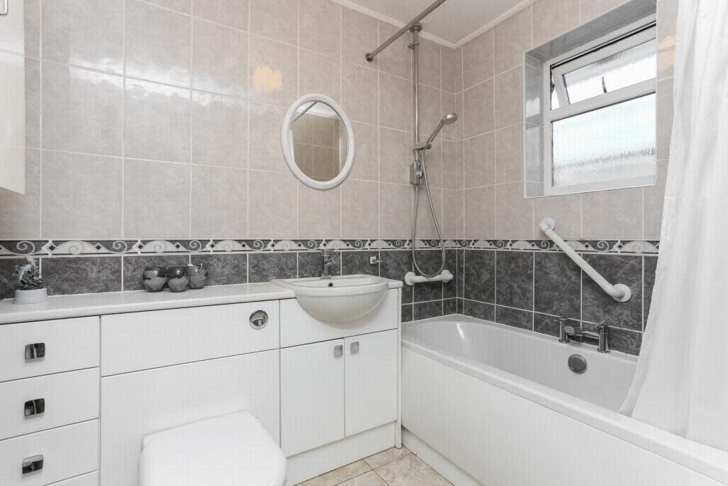 Additional property image - Seabrook Court, Seabrook, CT21