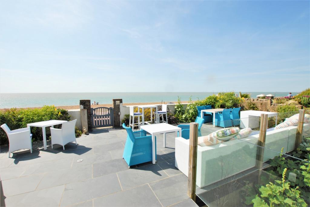 7 bedroom detached house for sale in Marine Parade, Hythe, CT21