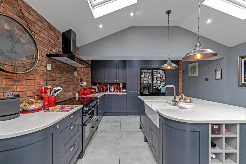 Additional property image - Saxon Road, Wheathampstead, St. Albans