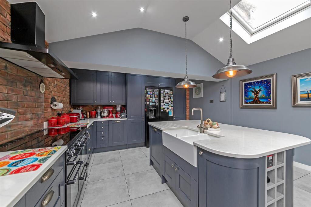Additional property image - Saxon Road, Wheathampstead, St. Albans