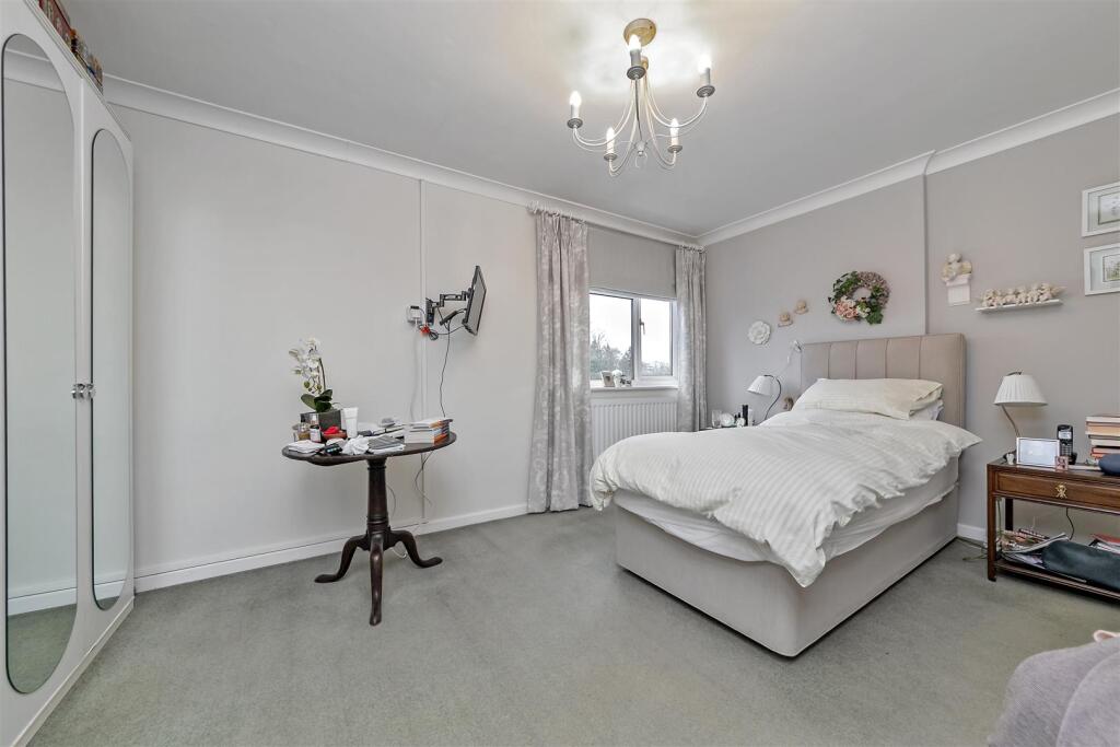 Additional property image - Granary Close, Wheathampstead