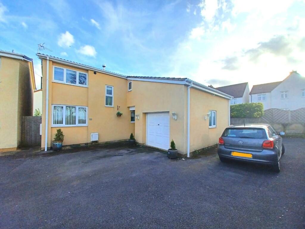 5 bedroom detached house for sale in Wotton Road, Charfield, Wotton