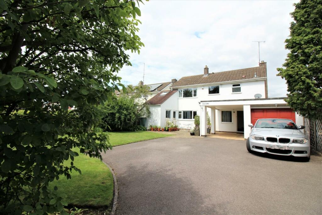 4 bedroom detached house for sale in Townsend Lane, Almondsbury