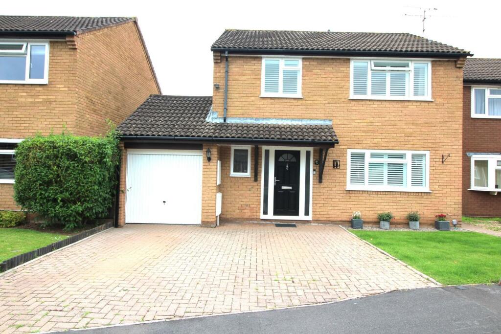 4 bedroom detached house for sale in 3 Swallow Park, Thornbury, BS35