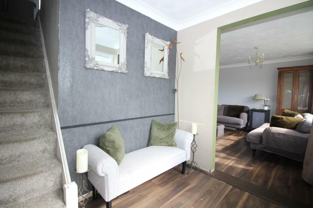 Additional property image - Quarry Road, Alveston, Bristol
