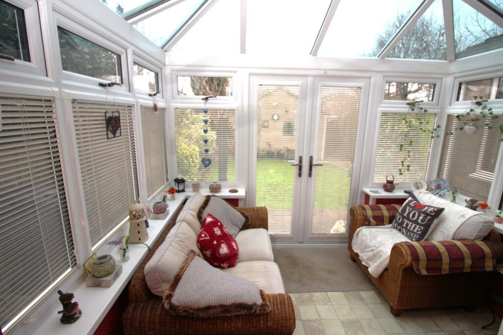 Additional property image - Charles Close, Thornbury, Bristol