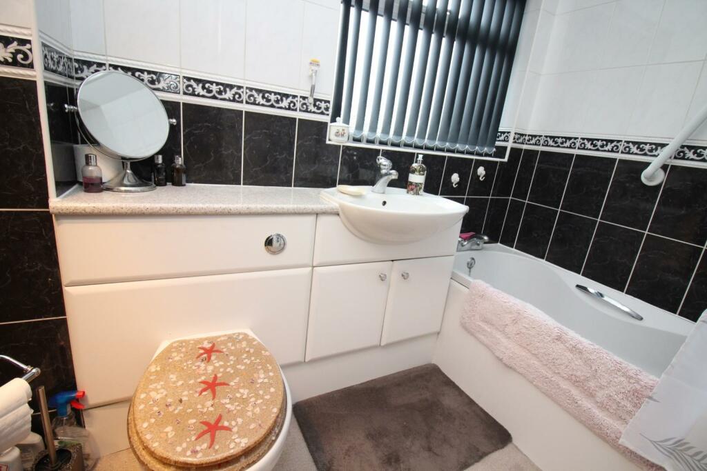Additional property image - Charles Close, Thornbury, Bristol