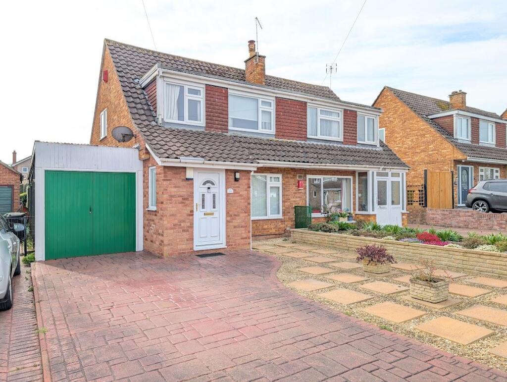 Main image of property: Oakleaze Road, Thornbury