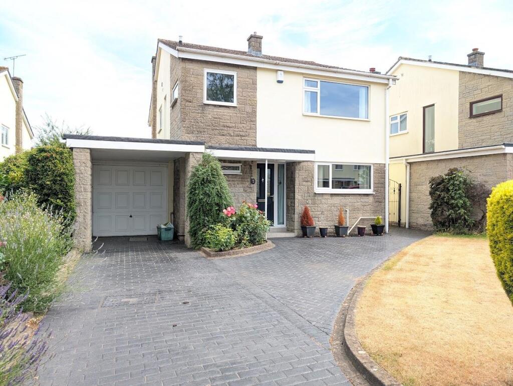 Main image of property: Paddock Gardens, Alveston, Bristol