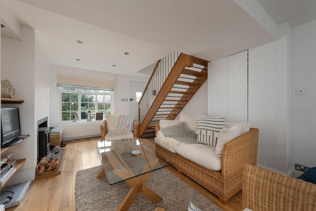 Additional property image - Island Wall, Whitstable, CT5