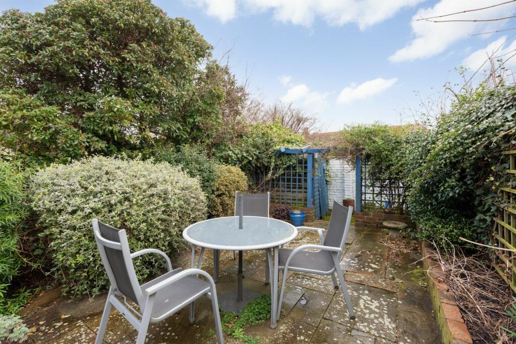 Additional property image - Island Wall, Whitstable, CT5