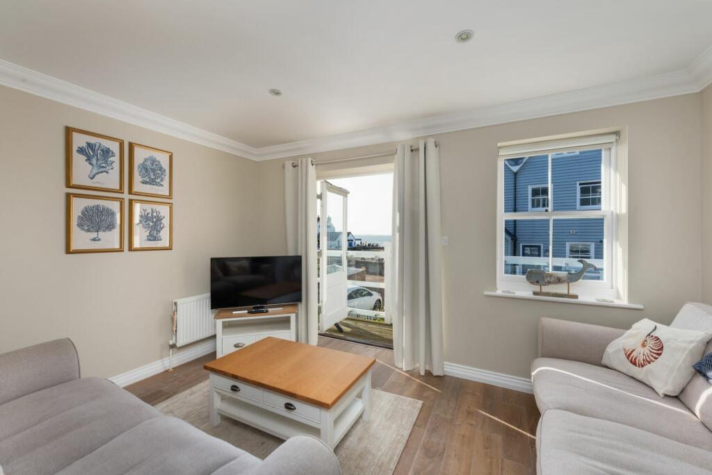 Additional property image - Island Wall, Whitstable, CT5