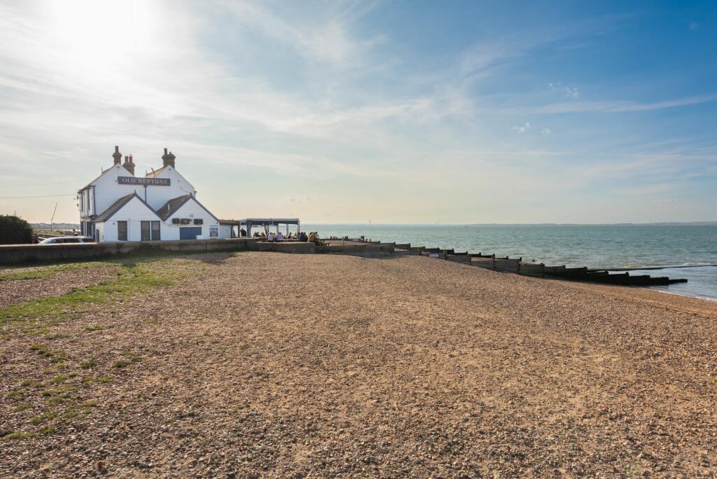 Additional property image - Island Wall, Whitstable, CT5