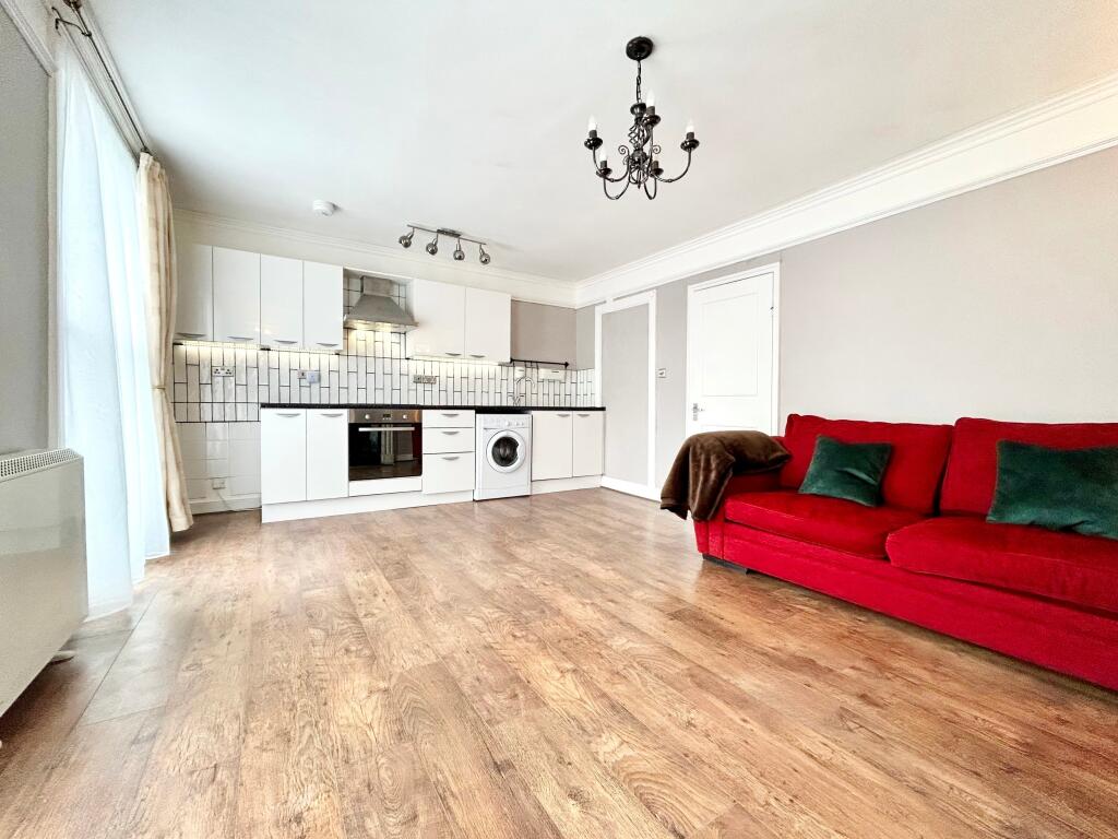 Main image of property: London Road, Cheltenham, GL52