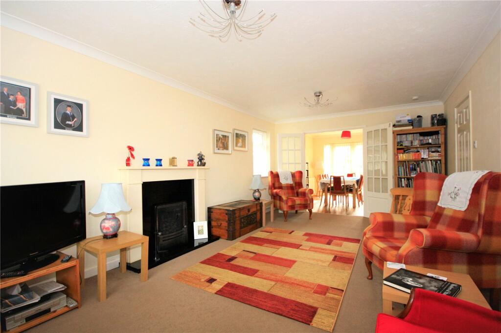 4 bedroom detached house for sale in Blenheim Gardens, Denvilles, Havant, Hampshire, PO9