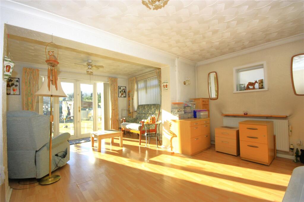 2 bedroom end of terrace house for sale in Blendworth Crescent, Havant