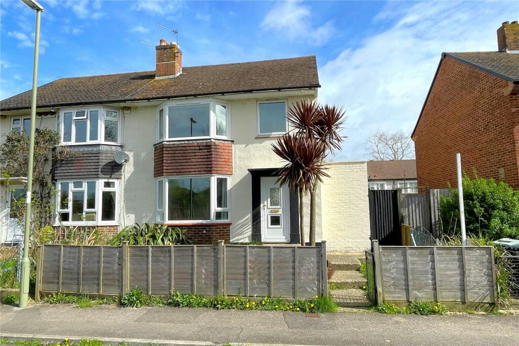 3 bedroom semi-detached house for sale in Chalton Crescent, Leigh Park ...