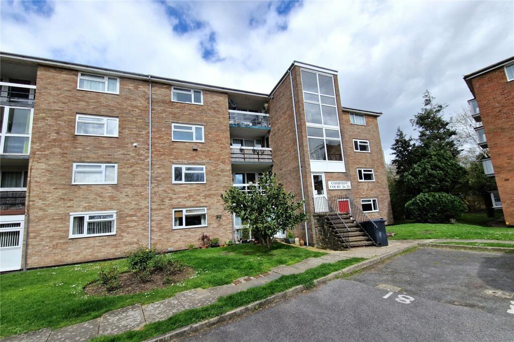 2 bedroom apartment for sale in Chidham Close, Havant, PO9