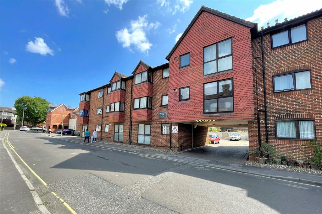 Main image of property: Waterloo Road, Havant, Hampshire, PO9