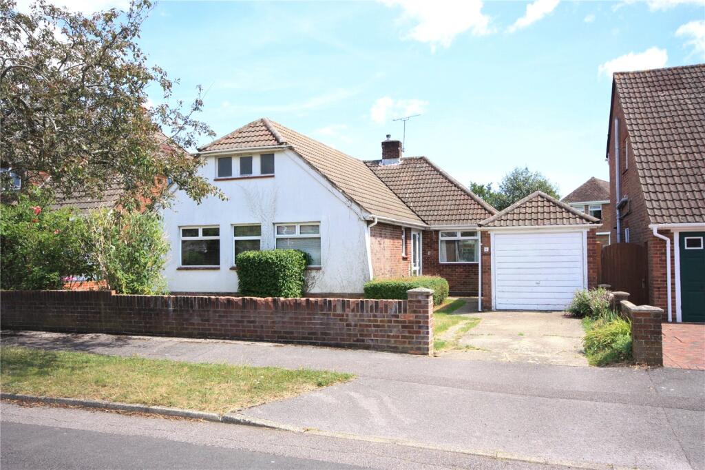 Main image of property: Oakhurst Drive, Waterlooville, Hampshire, PO7