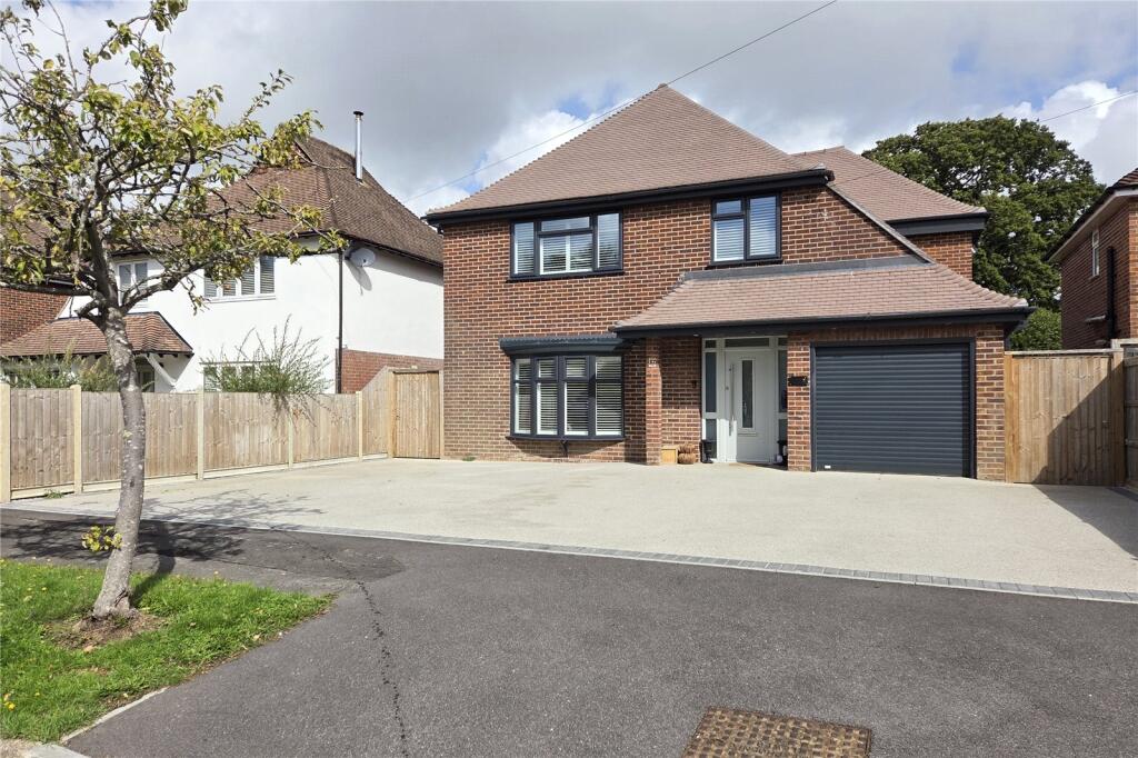Main image of property: Pembury Road, Havant, Hampshire, PO9