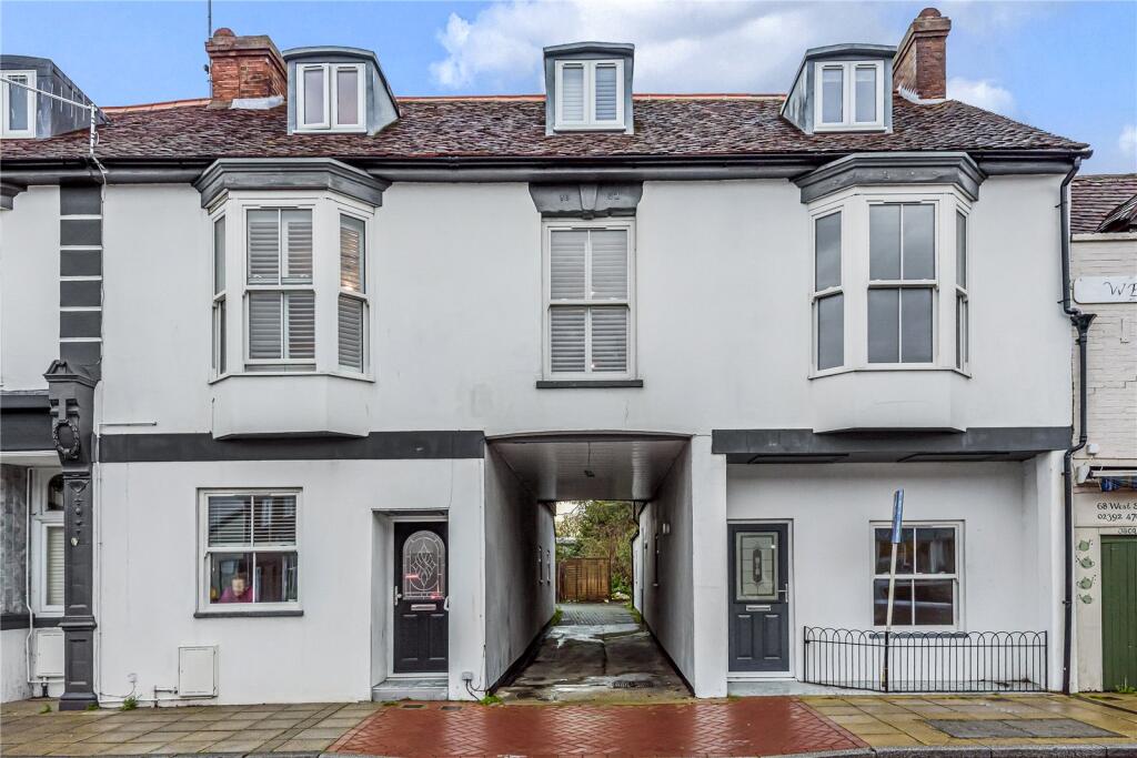 Main image of property: West Street, Havant, Hampshire, PO9