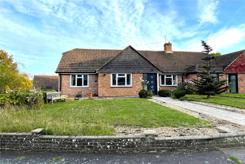 Main image of property: Hazelwood Avenue, Bedhampton, Havant, Hampshire, PO9
