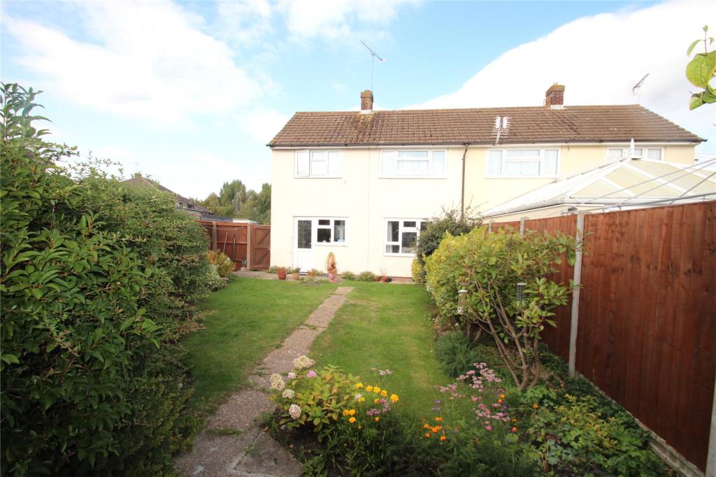 2 bedroom semidetached house for sale in Finchdean Road, Havant