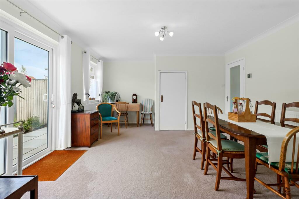 Additional property image - Leamland Walk, Hailsham