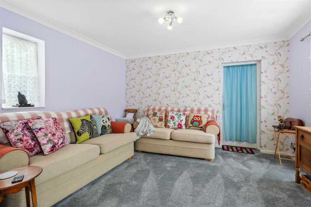 Additional property image - Leamland Walk, Hailsham