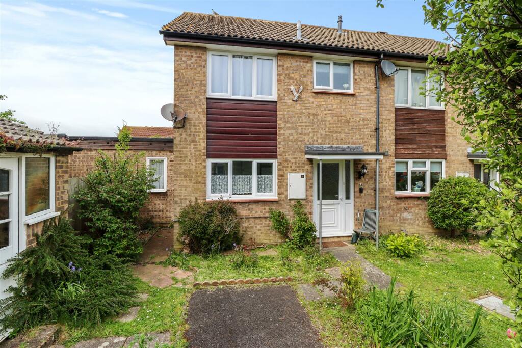 Additional property image - Leamland Walk, Hailsham