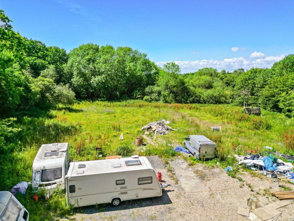 Additional property image - Hackhurst Lane, Lower Dicker, Hailsham