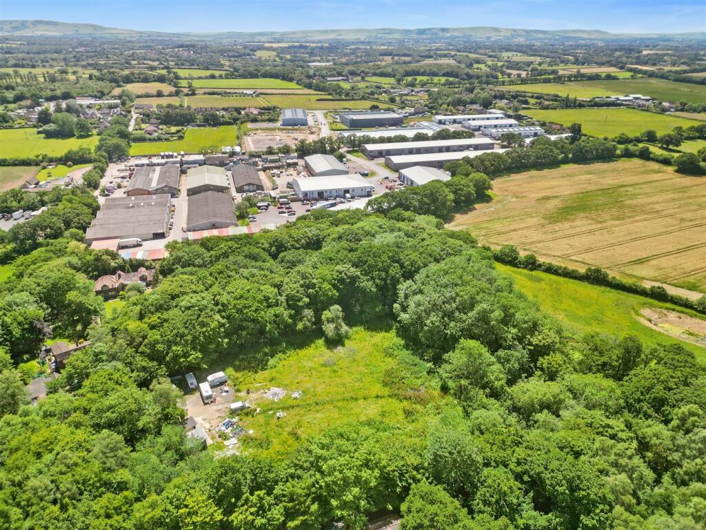 Additional property image - Hackhurst Lane, Lower Dicker, Hailsham