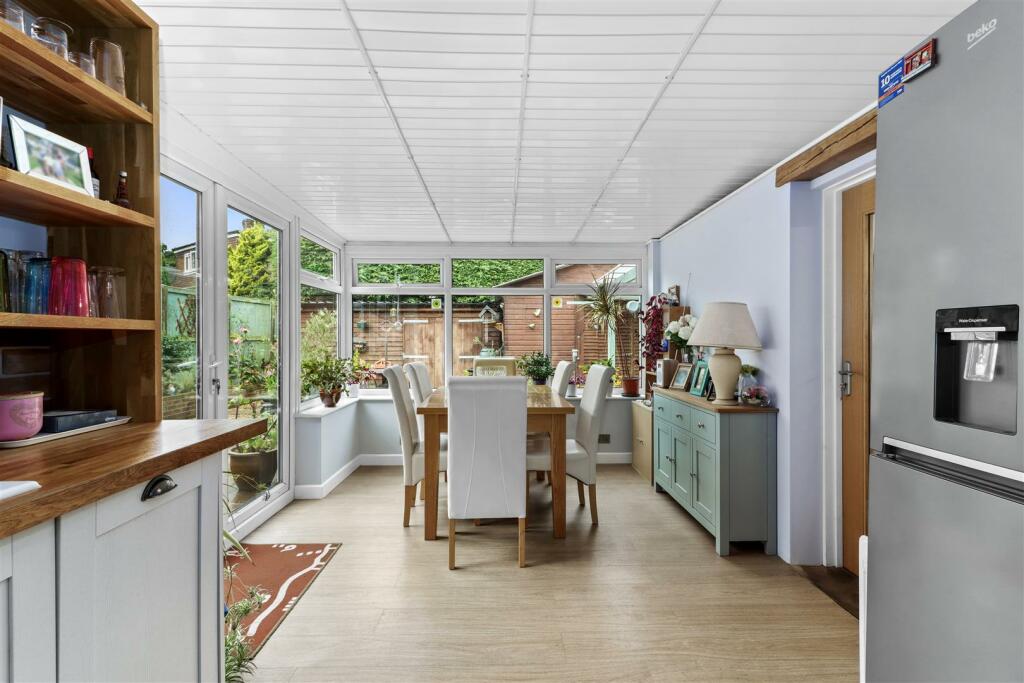 Additional property image - Amberstone View, Hailsham