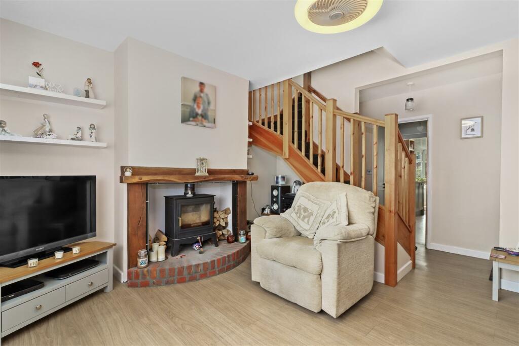 Additional property image - Amberstone View, Hailsham