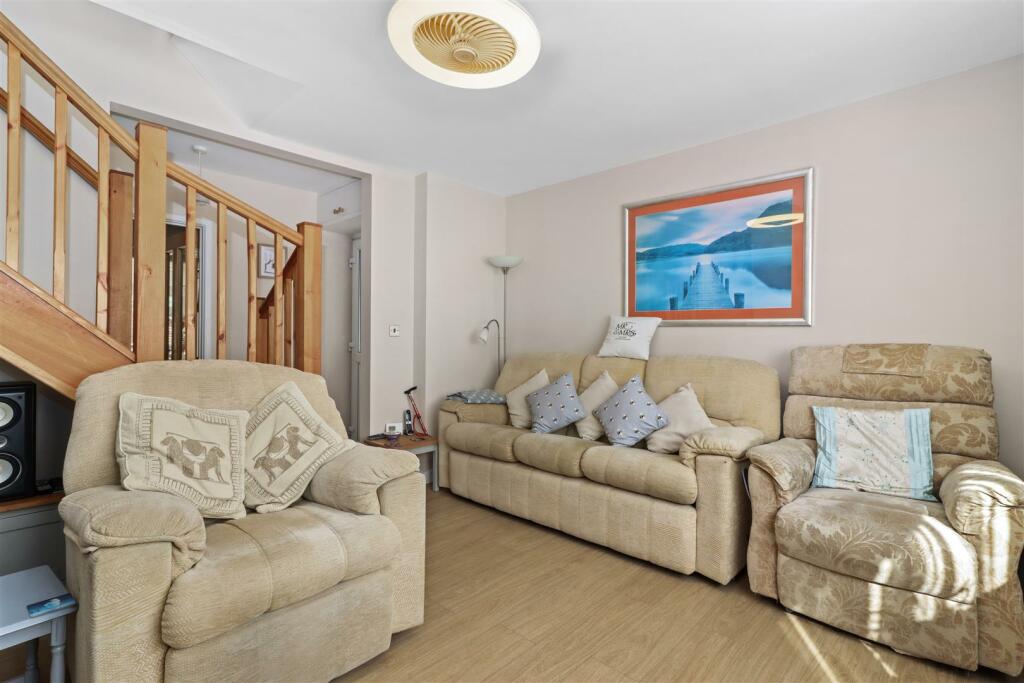Additional property image - Amberstone View, Hailsham
