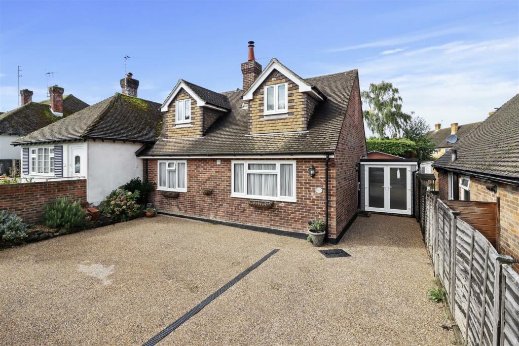 Additional property image - Amberstone View, Hailsham