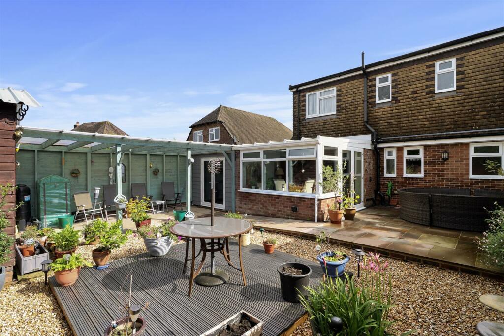 Additional property image - Amberstone View, Hailsham